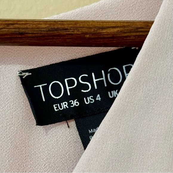 TOPSHOP| Enchanting Pale Pink V-Neck Chiffon Shorts Romper w/Long Sleeves Sz 4 - Picture 4 of 8